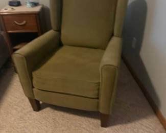 OLIVE GREEN WINGBACK RECLINER