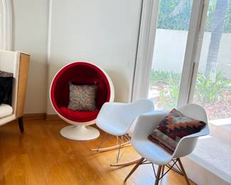MCM Style white Chairs Eero Aarnio style Ball Chair