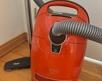Miele Pro red