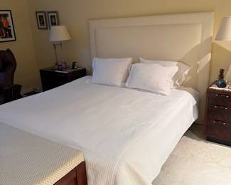 king Adjustable Bed frame and mattress