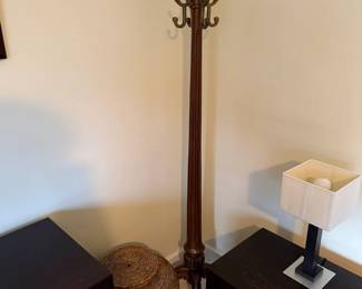 Wooden Coat/Hat Rack