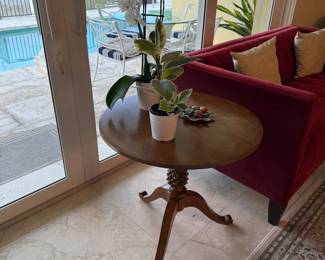 Ethan Allen Coco Side Table