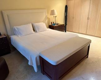 king Adjustable Bed frame and mattress