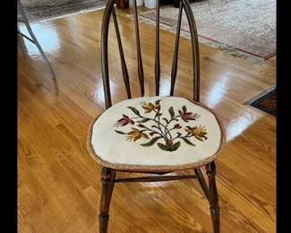 Colonial Revival bow back Windsor side chair 