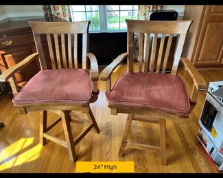 Weaver Woodcraft Amish- (2) Swivel Bar Stools  