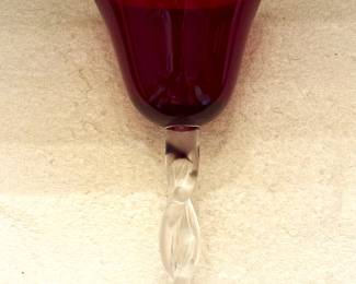 ruby bowl with clear twisted stem wine glasses