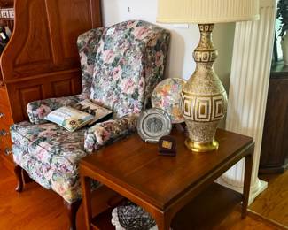 Midcentury modern lamp anf Lane end tables