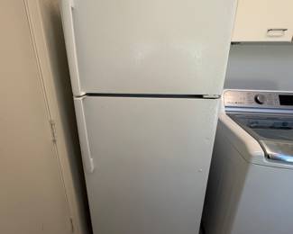 GE Refrigerator