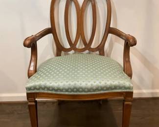 Wooden Pretzel Back Chair