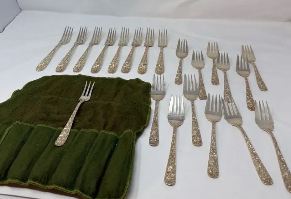 S. Kirk Sons 21pc Repousse Sterling Silver Forks 761 Grams 25.5 Oz