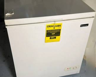 Magic Chef 5.2 Cubic Feet Chest Freezer