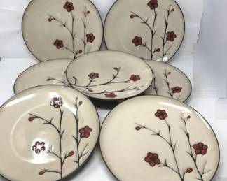 Jessica McMclintock Home Dinner Plates, Dishwasher And Microwave Safe