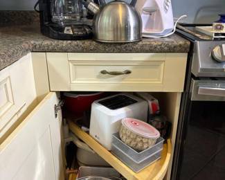 160 smallapplianceandgadgetlot