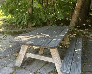 112 woodenpicnictable