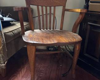 183 oakbankersarmchair