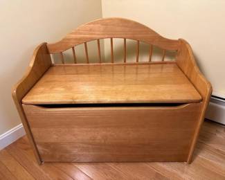 327 woodentoychestbenchwithlifttop
