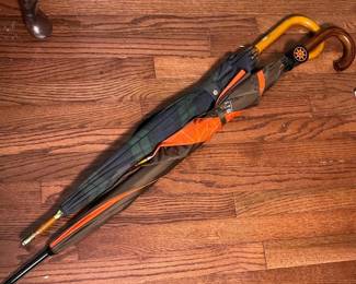 044 pairofpatternedumbrellas