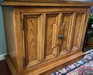 132 thomasvillewoodbarcabinetwithdrawer