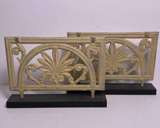 313 pairofcastironacanthusbookends