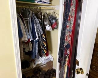 342 mlmensclothinglot