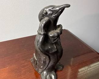 038 penguinfigurine65in