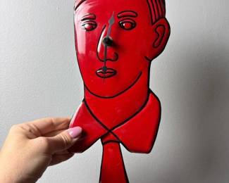 007 signedredfacefigurewallclock