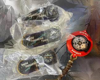 045 fourpromotionalcompasses