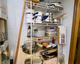 079 assortedkitchencookwareandbakewarel