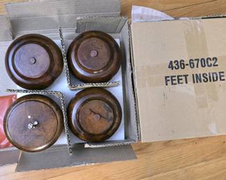 057 setof4woodfurniturebunfeet