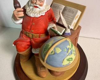 112 cocacolaclassicsantaclausfigurineb