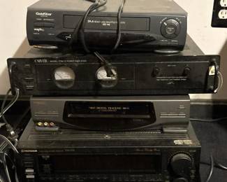 185 vcrspoweramplifierandstereoreceiver