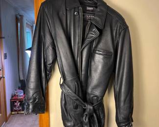 019 wilsonsblackleatherbeltedjacketwith