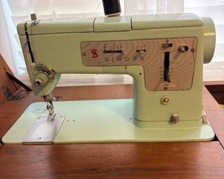 Vintage mid century Singer Model 338