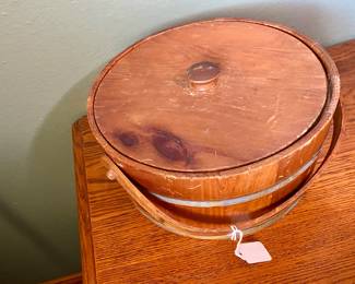 vintage small shaker basket