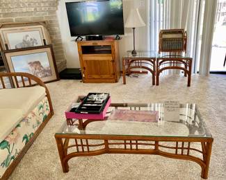 coffee table and two end tables