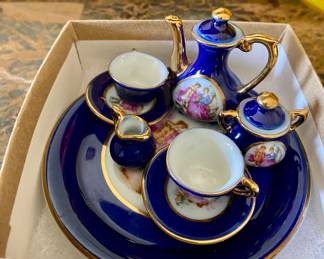 Miniature tea set Meissen