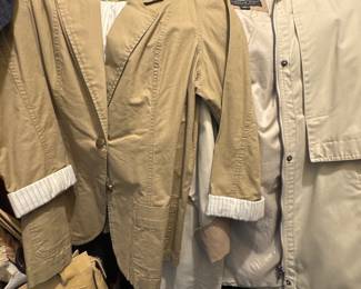 Light weight large size women’s outerwear