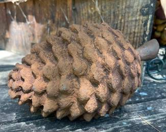 129 pineconeshapeddecorativeelement