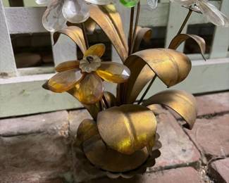 004 metalfloraltablesculpturewithfacete