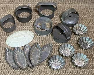 058 vintagemetalpastrycookiecuttersand