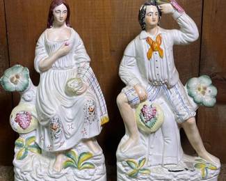 053 pairofstaffordshirestylefiguralmant