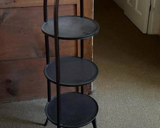 205 victorianstylethreetierwoodstand