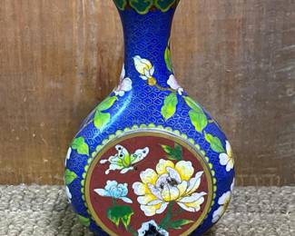 020 cloisonnvaseinfloralandbutterflymo