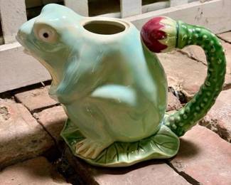 023 frogformmajolicastyleceramicpitcher