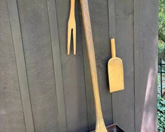 097 primitivewoodenhayforksandfeedscoo
