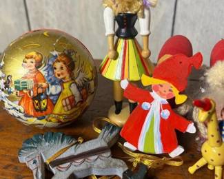 123 vintagechristmasornamentsandnestedp