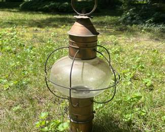 079 vintageantiquestylemetalandglassla