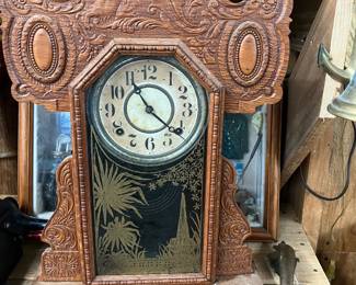 Wood mantle clocks 