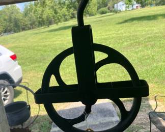Iron pully