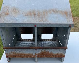 Two hole chicken nest 